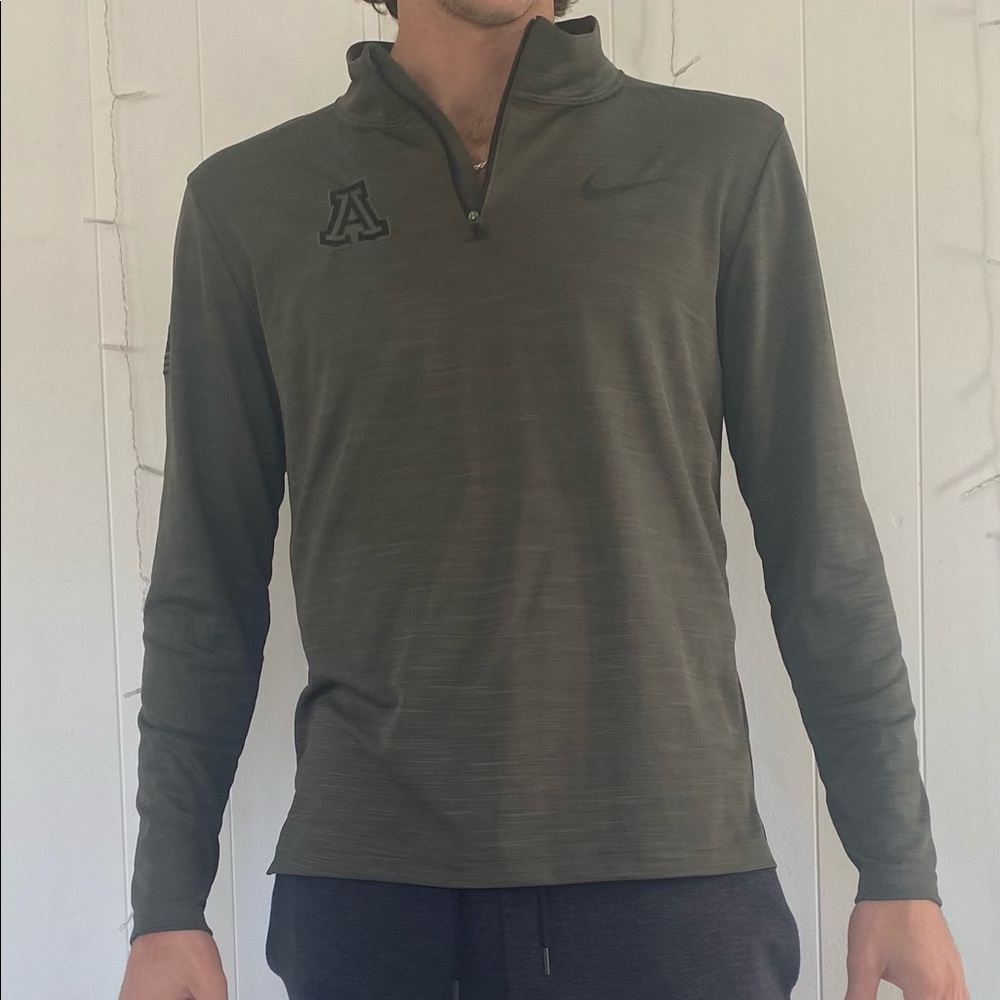 Nike Drifit Army green U of Arizona 3/4 zip